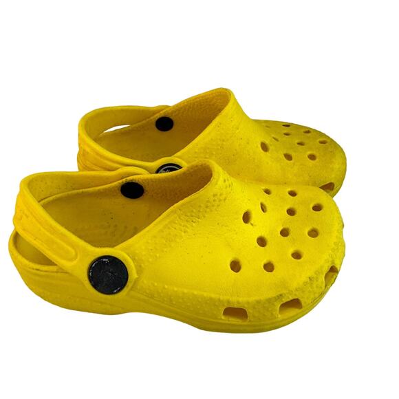 Crocs kids yellow size 6 or 7 Great Used Condition - Picture 6 of 7